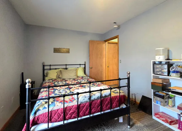 $250,000 | 601 4th Street Northwest, Twin Valley, MN 56584
