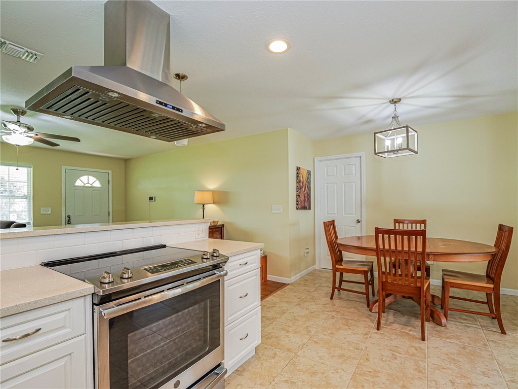 573 Autumn Terrace Sebastian, FL 32958 - Photo 13 of 36