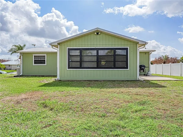 $310,000 | 573 Autumn Terrace, Sebastian, FL 32958