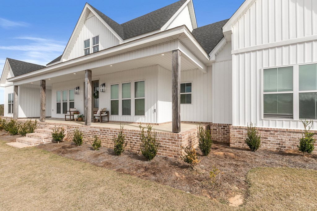 527 Sasser Road Dothan, AL 36305 - Photo 2 of 61