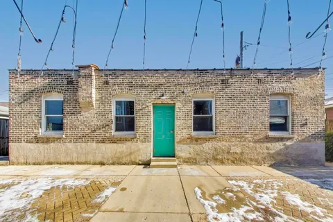 $465,000 | 2537 North Hamlin Avenue, Unit 1S, Chicago, IL 60647