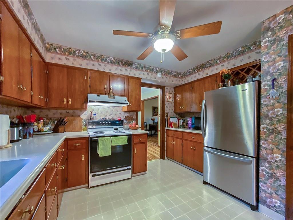 6052 Tuscarawas Road Beaver, PA 15009 - Photo 11 of 24