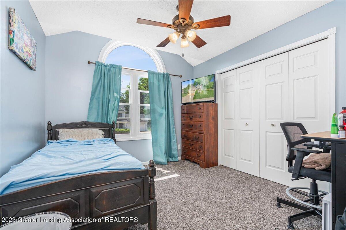 2393 Rolling Ridge Lane Holt, MI 48842 - Photo 27 of 37 32-Media Jett-32