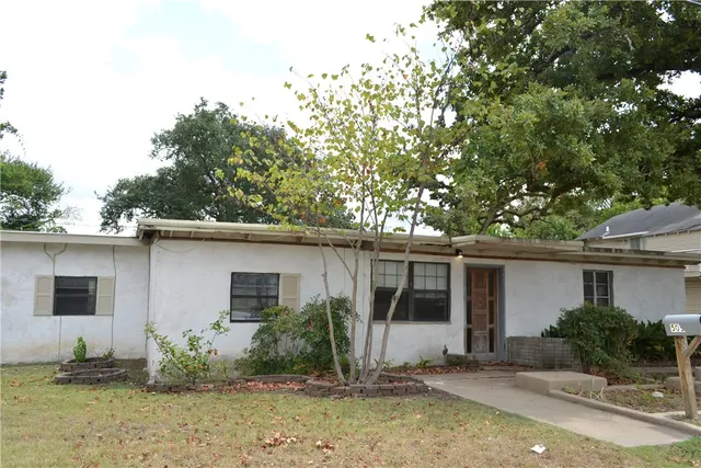 $1,795 | 505 Foch Street, Bryan, TX 77801