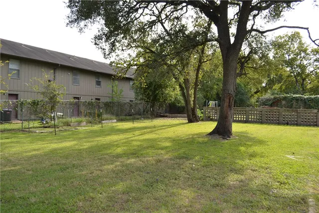 $1,795 | 505 Foch Street, Bryan, TX 77801