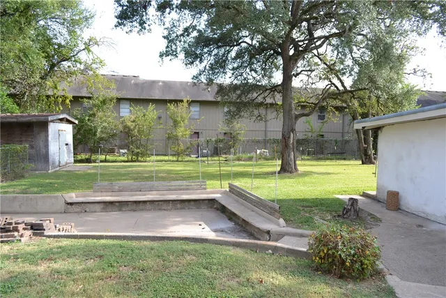$1,795 | 505 Foch Street, Bryan, TX 77801