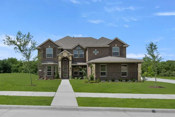 $721,532 | 513 South Hidden Lks Drive, DeSoto, TX 75115