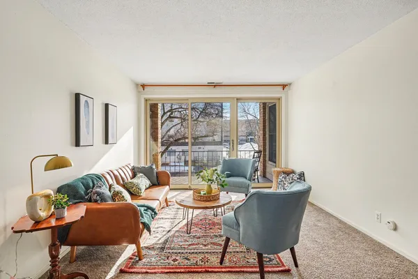 $138,000 | 6423 Colony Way, Unit 3L, Edina, MN 55435