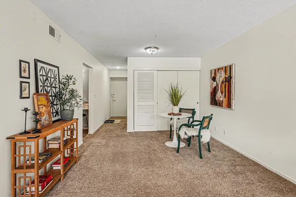 $138,000 | 6423 Colony Way, Unit 3L, Edina, MN 55435