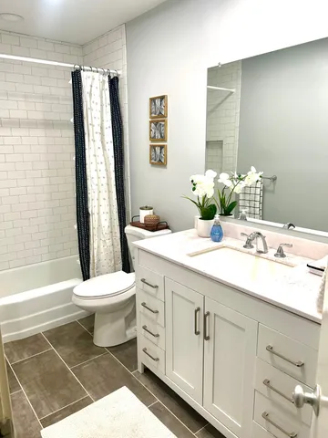 $142,900 | 6423 Colony Way, Unit 3L, Edina, MN 55435