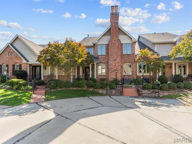 $435,000 | 14304 Quiet Meadow Court, Chesterfield, MO 63017