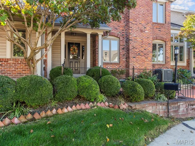 $435,000 | 14304 Quiet Meadow Court, Chesterfield, MO 63017