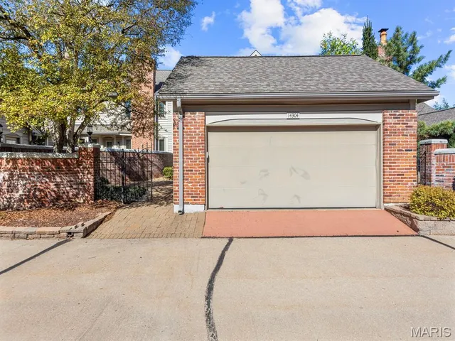 $435,000 | 14304 Quiet Meadow Court, Chesterfield, MO 63017