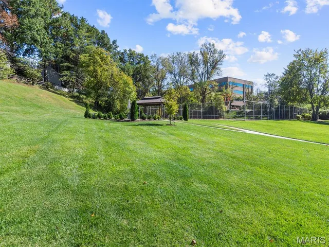 $435,000 | 14304 Quiet Meadow Court, Chesterfield, MO 63017