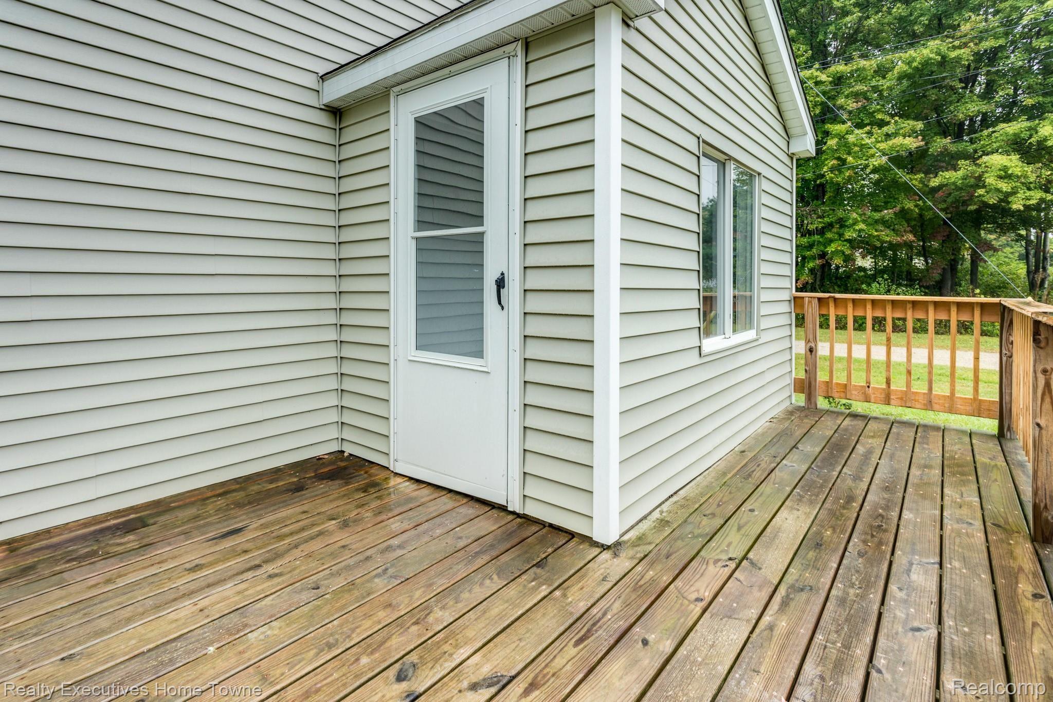 1803 Maple Road Smiths Creek, MI 48074 - Photo 5 of 32 1803 Maple Rd (5 of 37).jpg