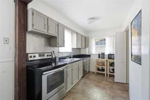 $275,000 | 6333 Baltimore Avenue, Kansas City, MO 64113