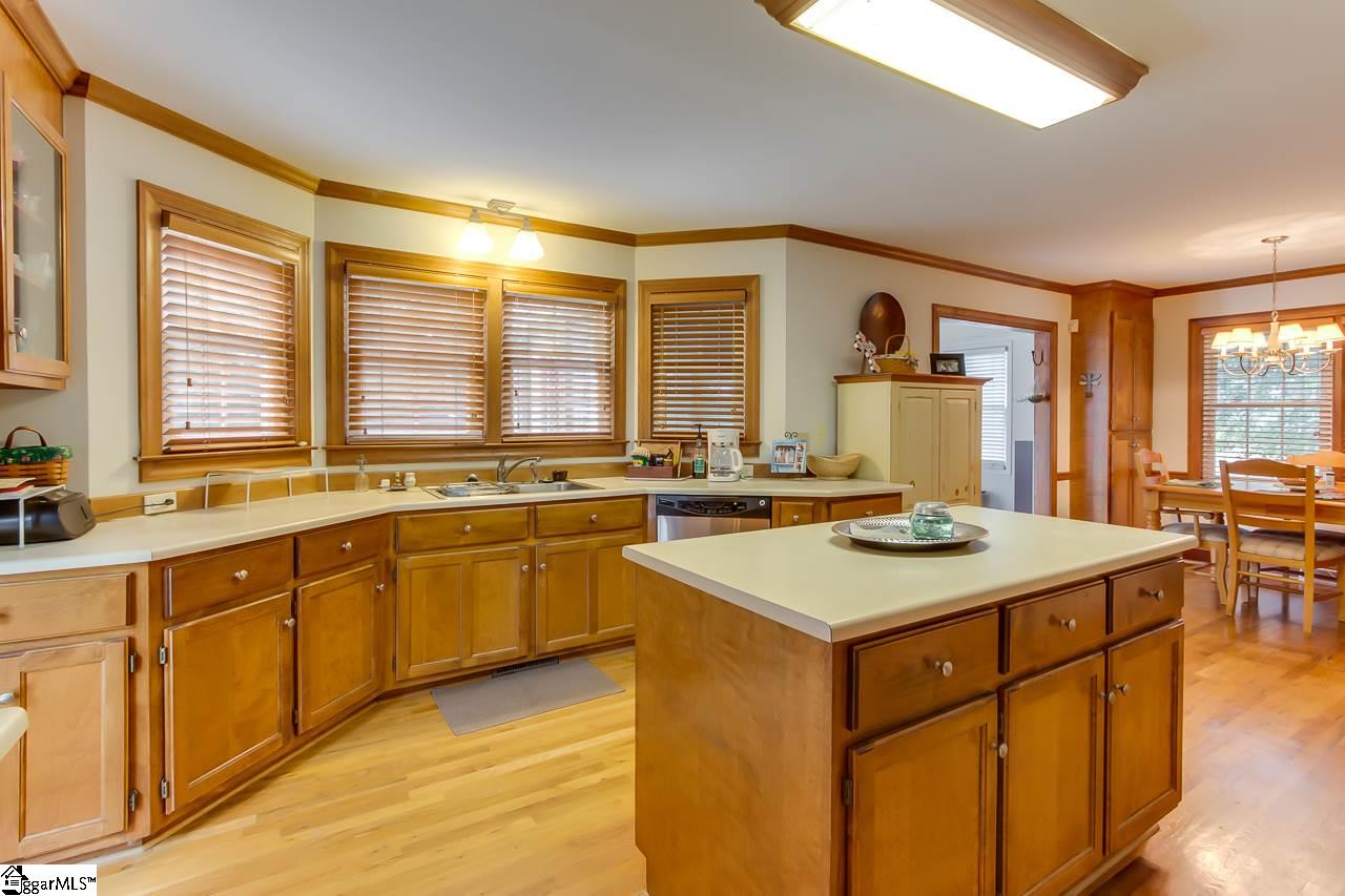 103 Stone Creek Road Greer, SC 29650 - Photo 17 of 34 Gallery Image 17