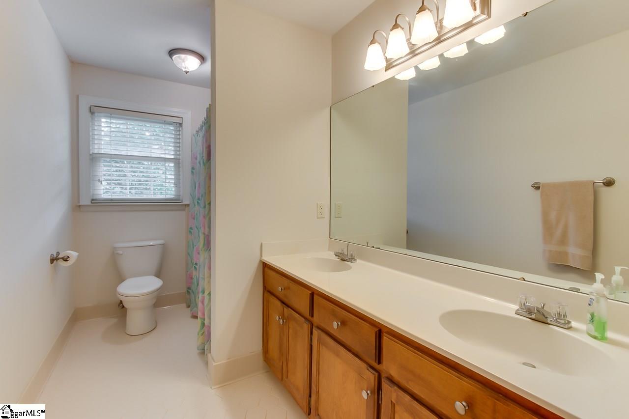 103 Stone Creek Road Greer, SC 29650 - Photo 29 of 34 Gallery Image 29