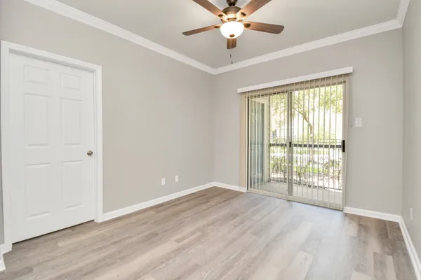 $1,352 | 2222 Maroneal Street, Unit 1345, Houston, TX 77030