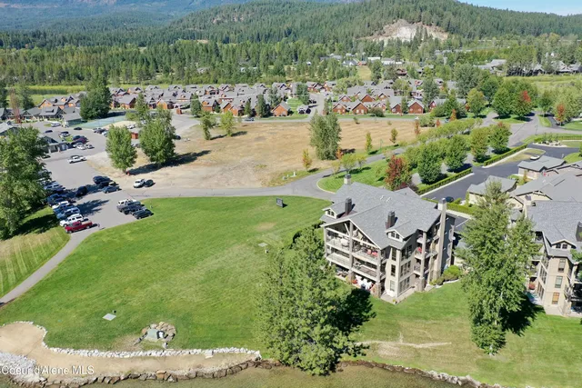 $1,050,000 | 651 Dover Bay Parkway, Unit 102, Dover, ID 83825