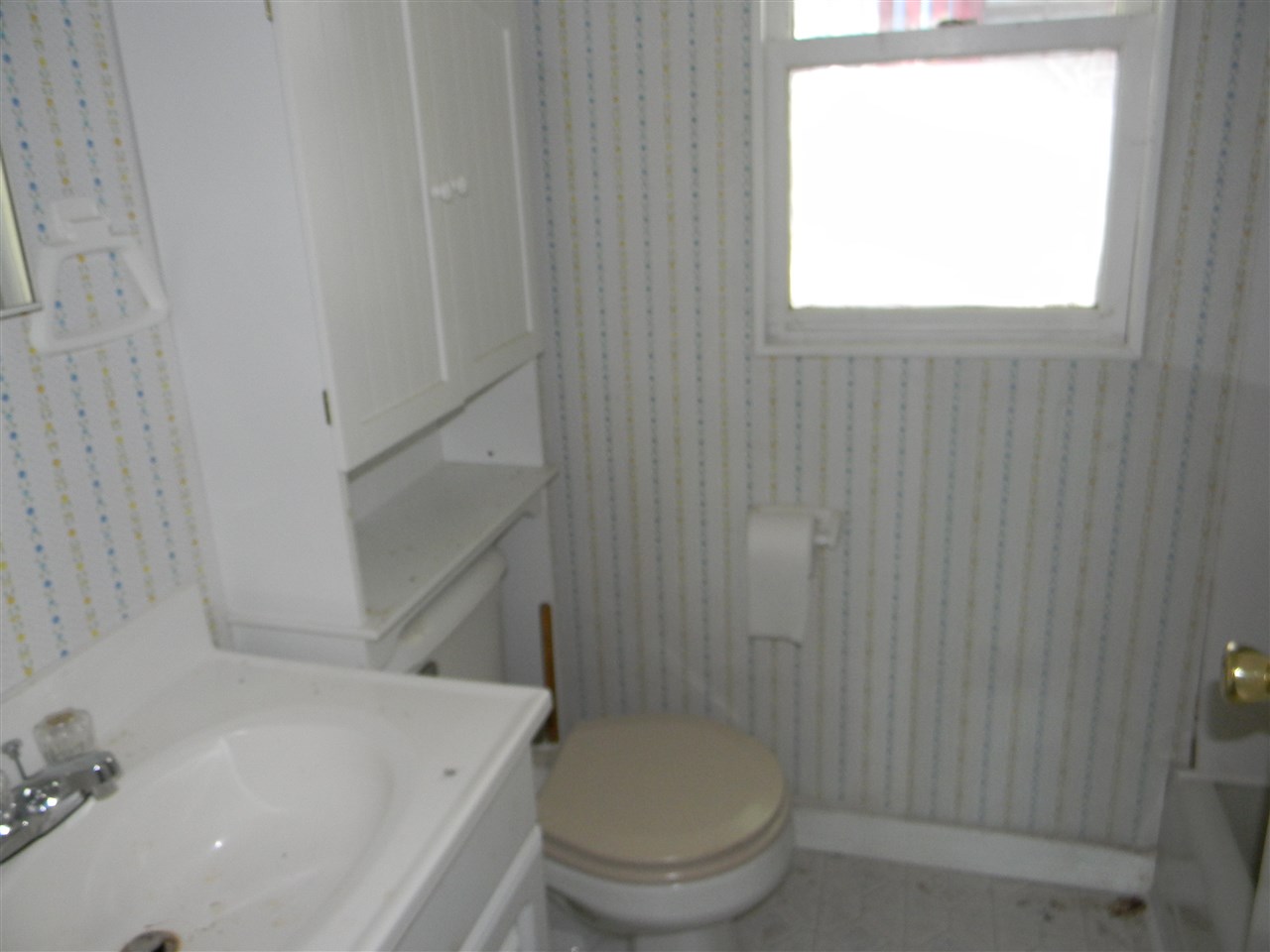 2425 Thornapple Way Road Lupton, MI 48635 - Photo 4 of 16 1820987-3.JPG