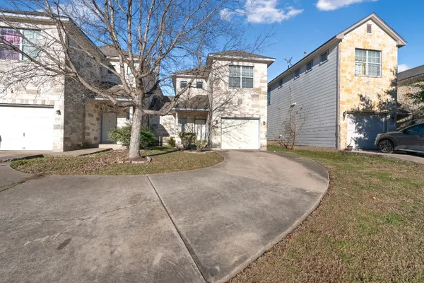$1,750 | 7502 Lazy Creek Drive, Unit B, Austin, TX 78724