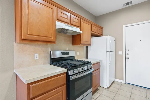 $1,750 | 7502 Lazy Creek Drive, Unit B, Austin, TX 78724