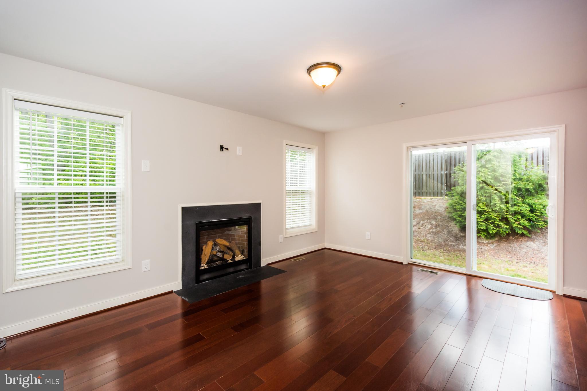 4010 Ward Road Pasadena, MD 21122 - Photo 13 of 39 Relax and enjoy