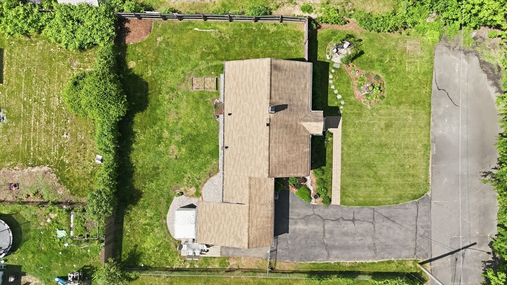 44 Harding Street Springfield, MA 01109 - Photo 34 of 35