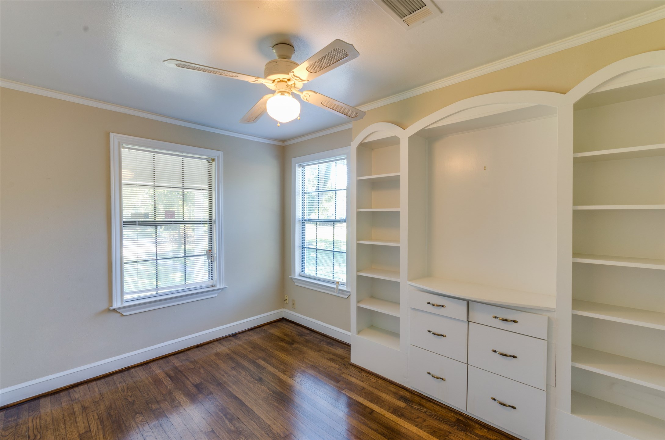236 West 31st Street Houston, TX 77018 - Photo 28 of 36