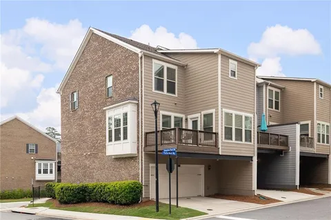 $670,000 | 2059 Falls Park Way, Decatur, GA 30033