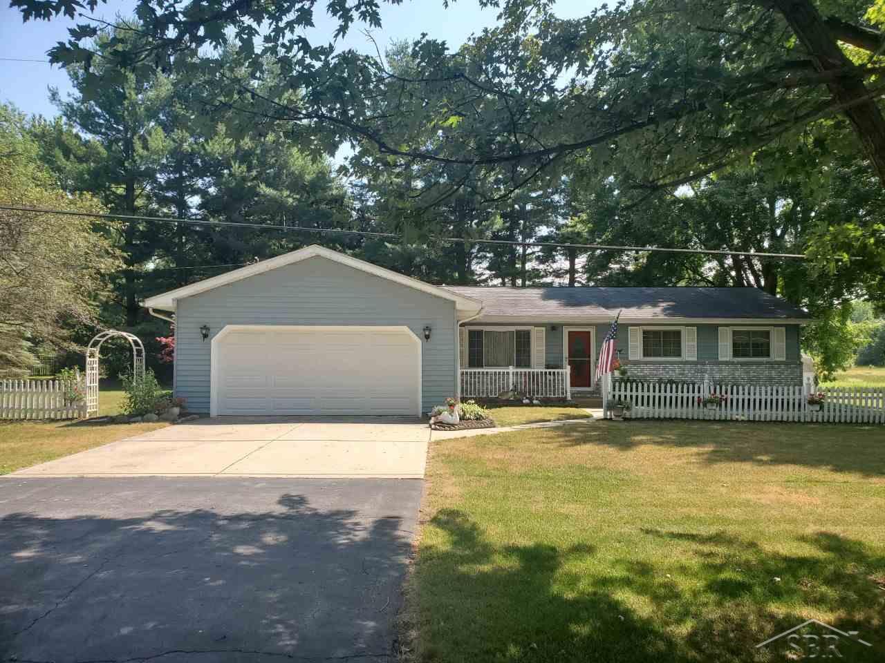 12755 Frost Road Hemlock, MI 48626 - Photo 1 of 14 Gallery Image 1