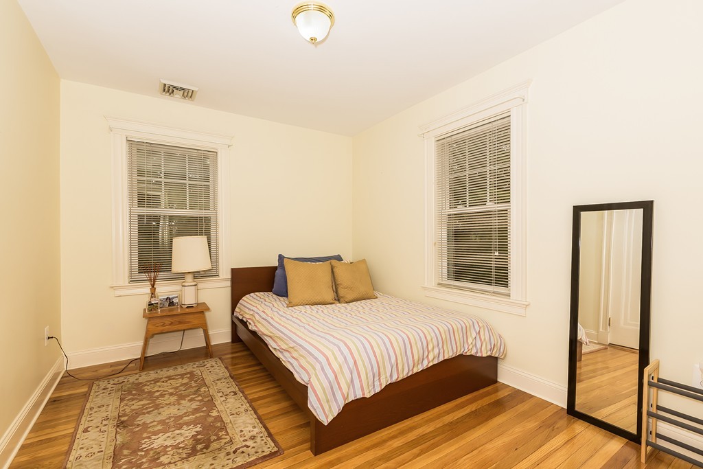 2 Barnes Road Newton, MA 02458 - Photo 14 of 22 Gallery Image 14
