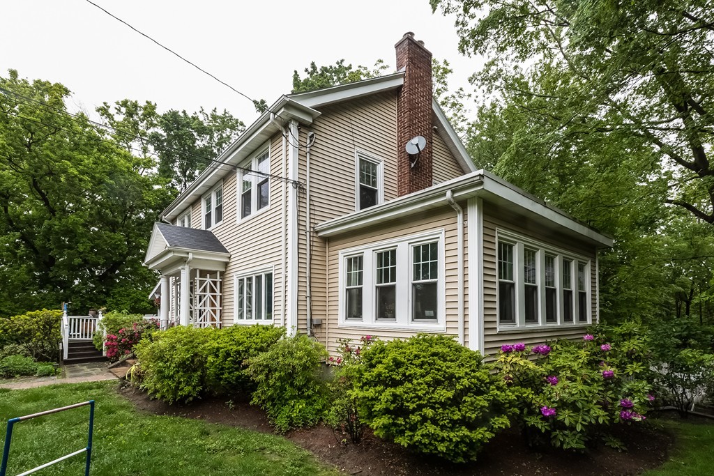2 Barnes Road Newton, MA 02458 - Photo 3 of 22 Gallery Image 3