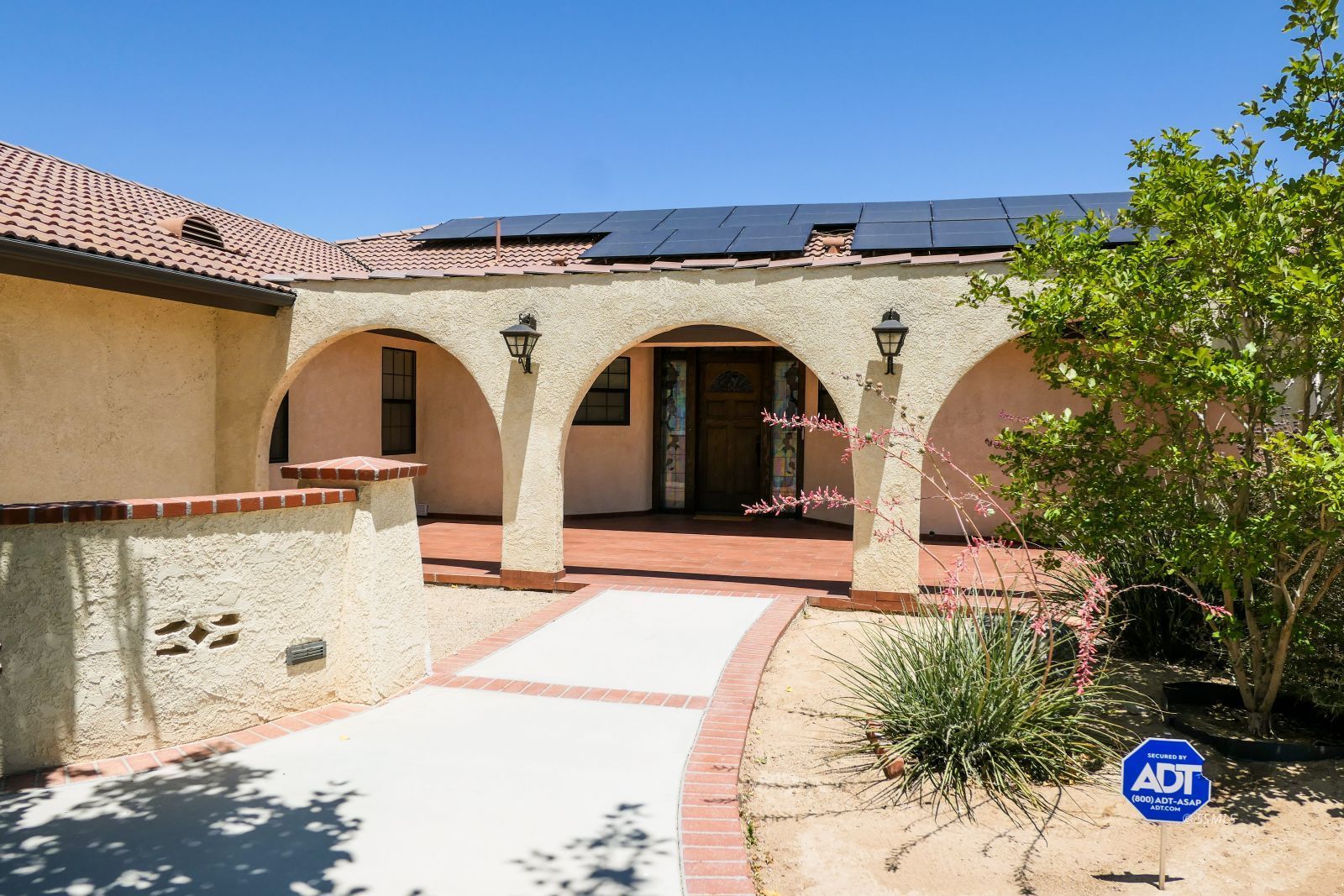 128 West Cielo Avenue Ridgecrest, CA 93555 - Photo 4 of 50