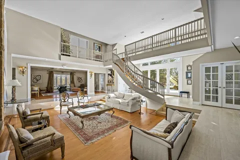 $1,350,000 | 2045 Kipling Court, Highland Park, IL 60035