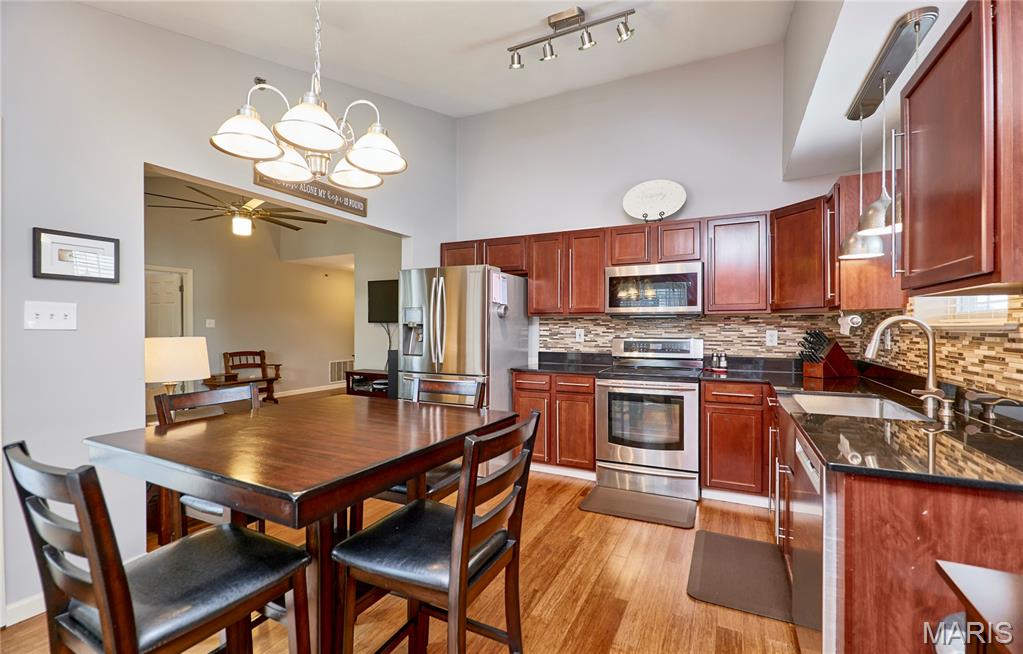 11087 Gravois Road, Unit 302 St. Louis, MO 63126 - Photo 13 of 31