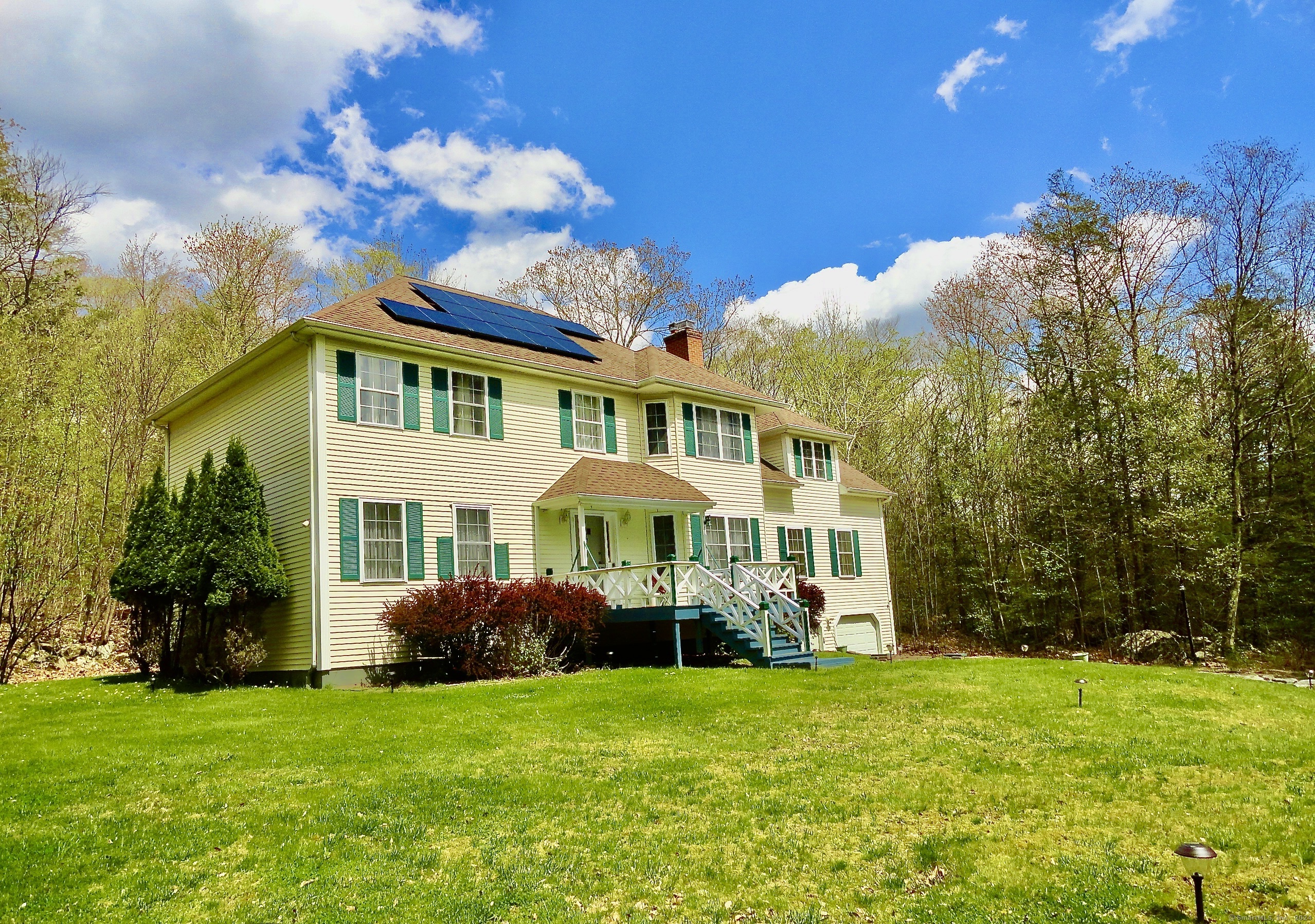 411 Cardinal Circle Torrington, CT 06790 - Photo 1 of 1 Gallery Image 1
