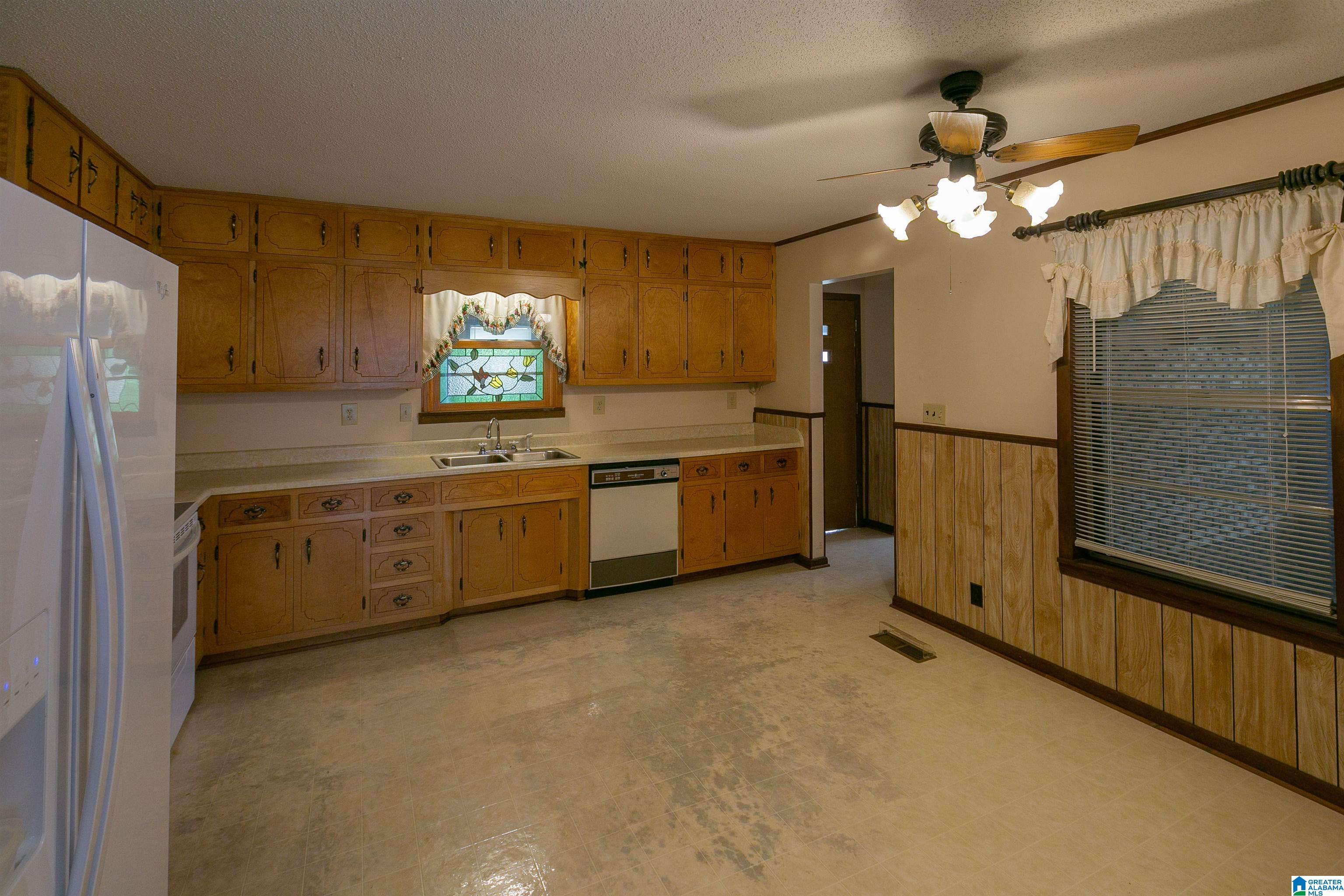 123 Amber Lane Hayden, AL 35079 - Photo 19 of 68