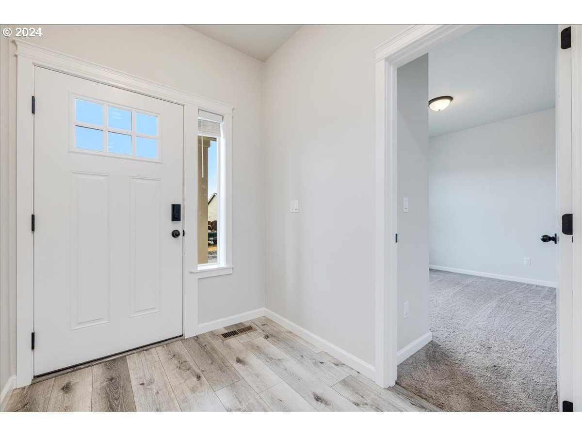 503 Merlot Street Amity, OR 97101 - Photo 7 of 36 Gallery Image 7