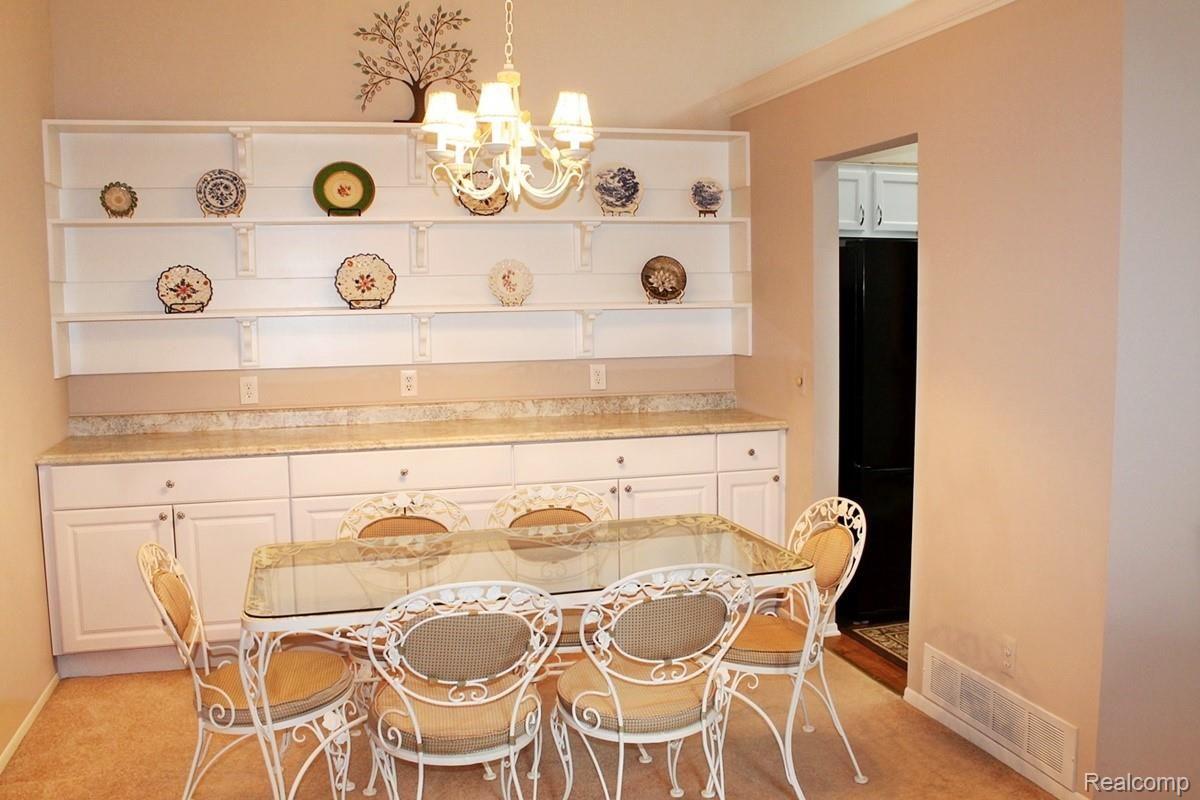 22317 Peach Tree Novi, MI 48375 - Photo 29 of 86 IMG_5781.JPG