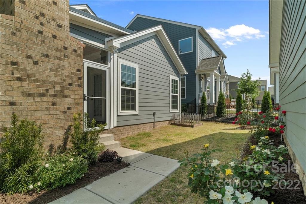 4036 Whittier Lane Tega Cay, SC 29708 - Photo 42 of 48 Gallery Image 42