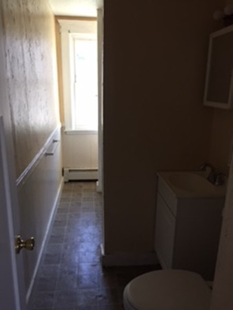 75 Esther Street Worcester, MA 01607 - Photo 18 of 26 Gallery Image 18