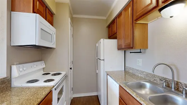 $900 | 904 University Oaks Boulevard, Unit 20, College Station, TX 77840