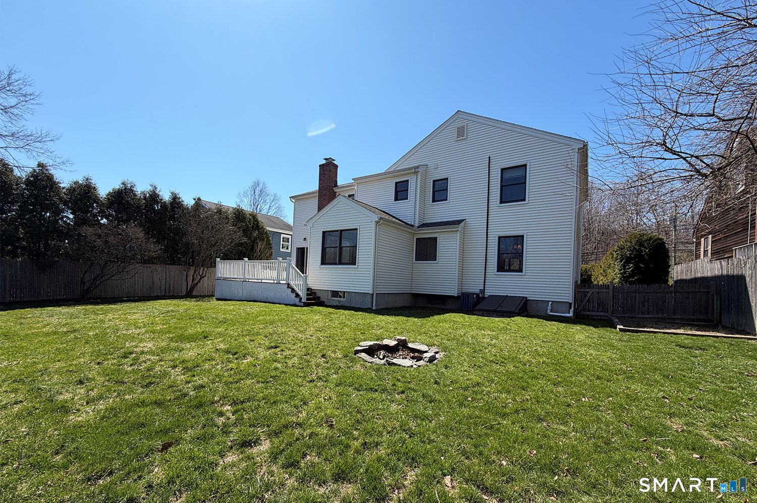 1822 Stratfield Road Fairfield, CT 06825 - Photo 19 of 20