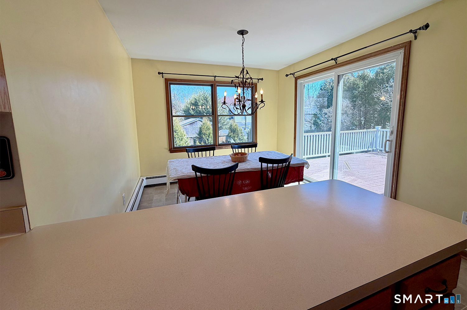 1822 Stratfield Road Fairfield, CT 06825 - Photo 6 of 20