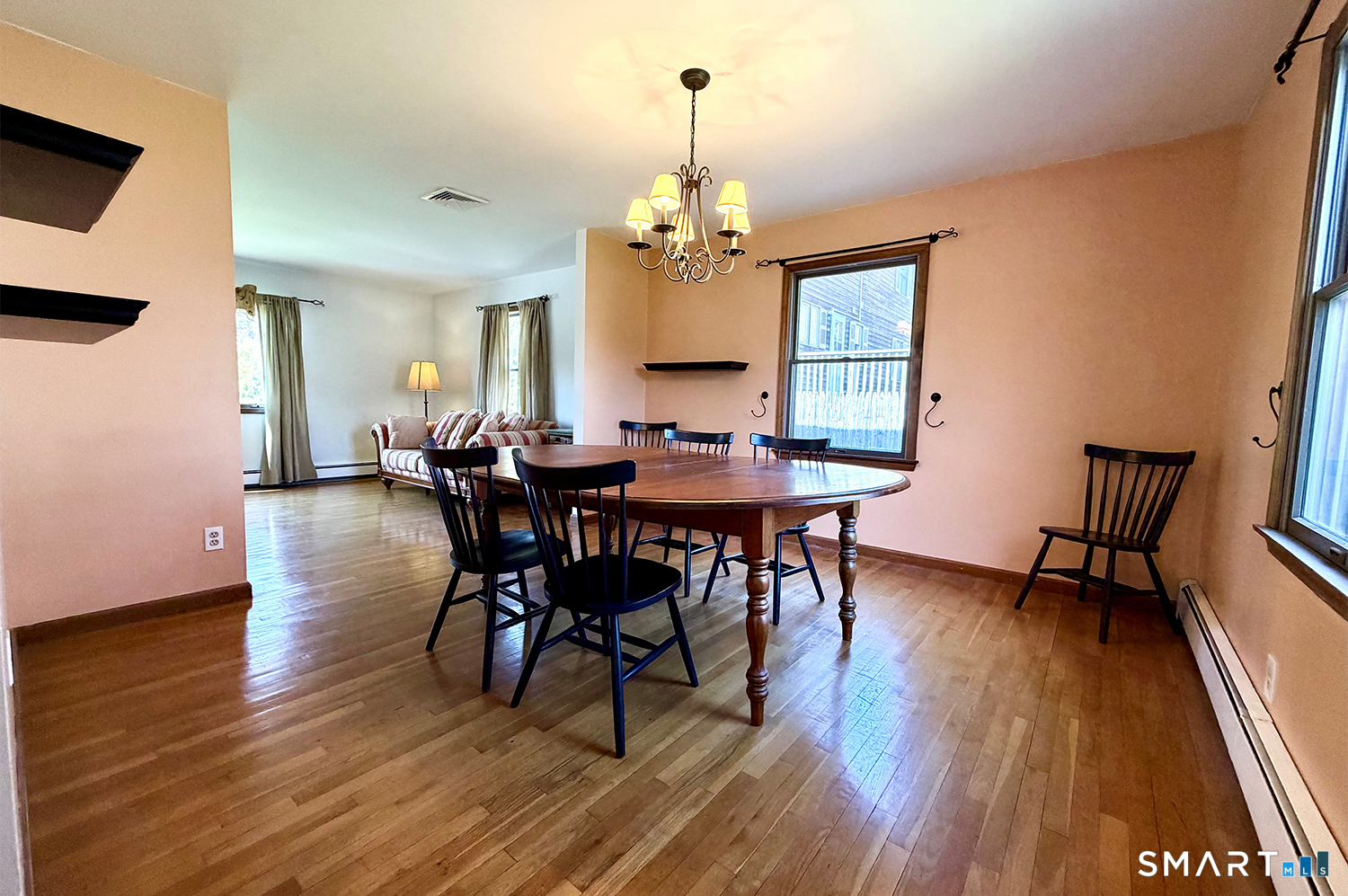 1822 Stratfield Road Fairfield, CT 06825 - Photo 9 of 20