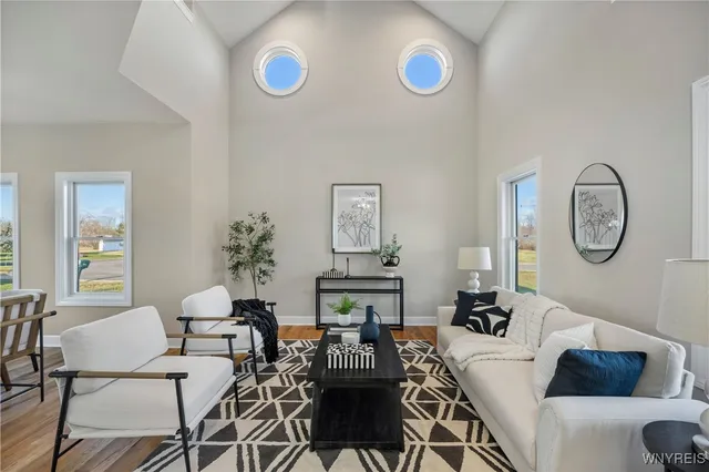 $549,900 | 4248 Scenic Drive, Lewiston, NY 14174