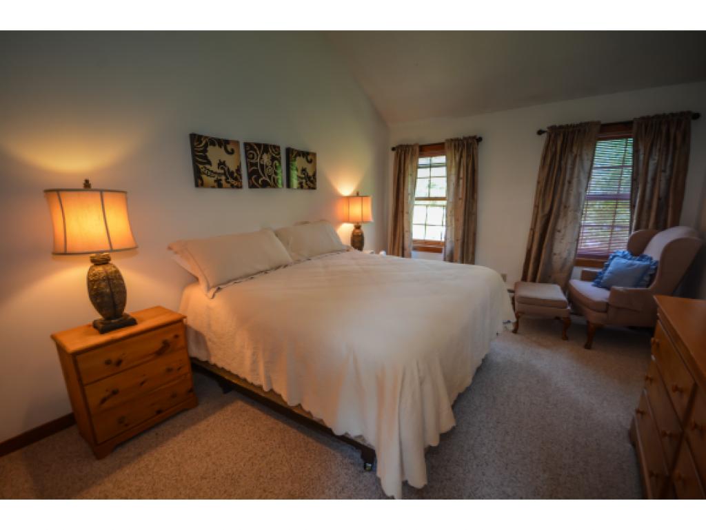 63 B Greenspring Road, Unit B West Dover, VT 05356 - Photo 9 of 19 Gallery Image 9