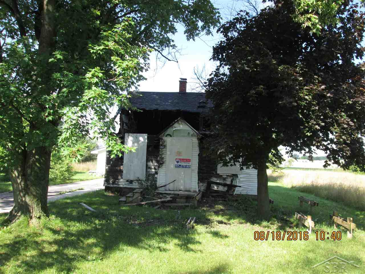 1075 Butler Road Saginaw, MI 48601 - Photo 2 of 10 31300813-1.JPG